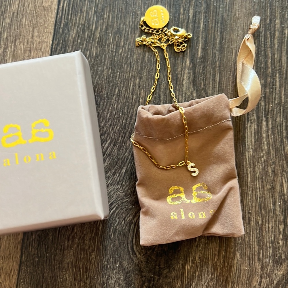 Gold Inital Necklace-S